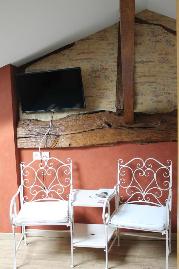 Ma Longere Bressane Hotel Chaveyriat Exterior foto